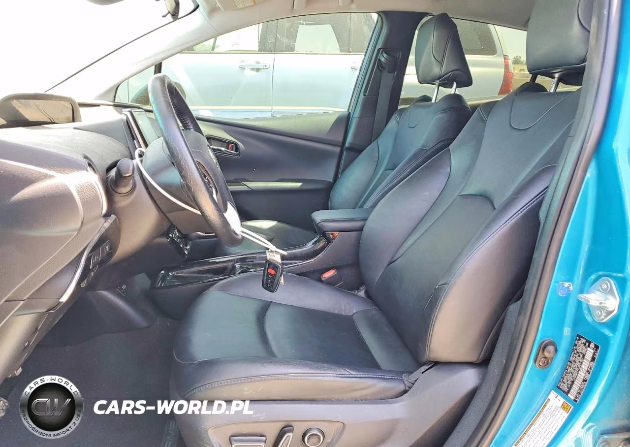 2018 Toyota Prius Prime Premium VIN:JTDKARFP7J3077351 - 7