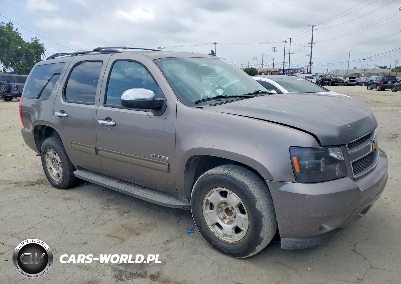 2012 Chevrolet Tahoe C1500 Ls VIN:1GNSCAE03CR319138 - 4