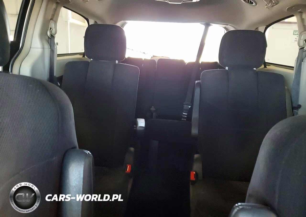 2011 Dodge Grand Caravan Crew VIN:2D4RN5DG2BR660632 - 10