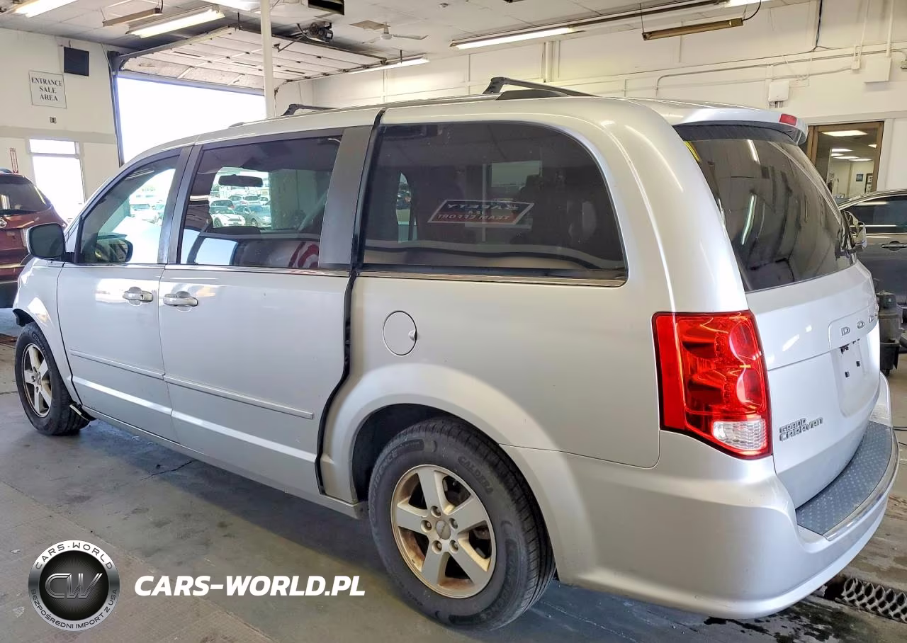 2011 Dodge Grand Caravan Crew VIN:2D4RN5DG2BR660632 - 2