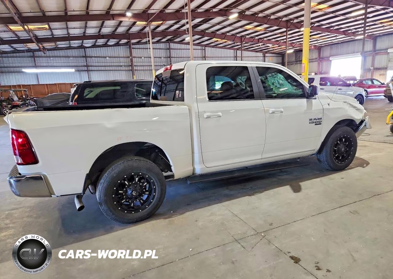 2019 Ram 1500 Classic Slt VIN:1C6RR7LG6KS592792 - 3