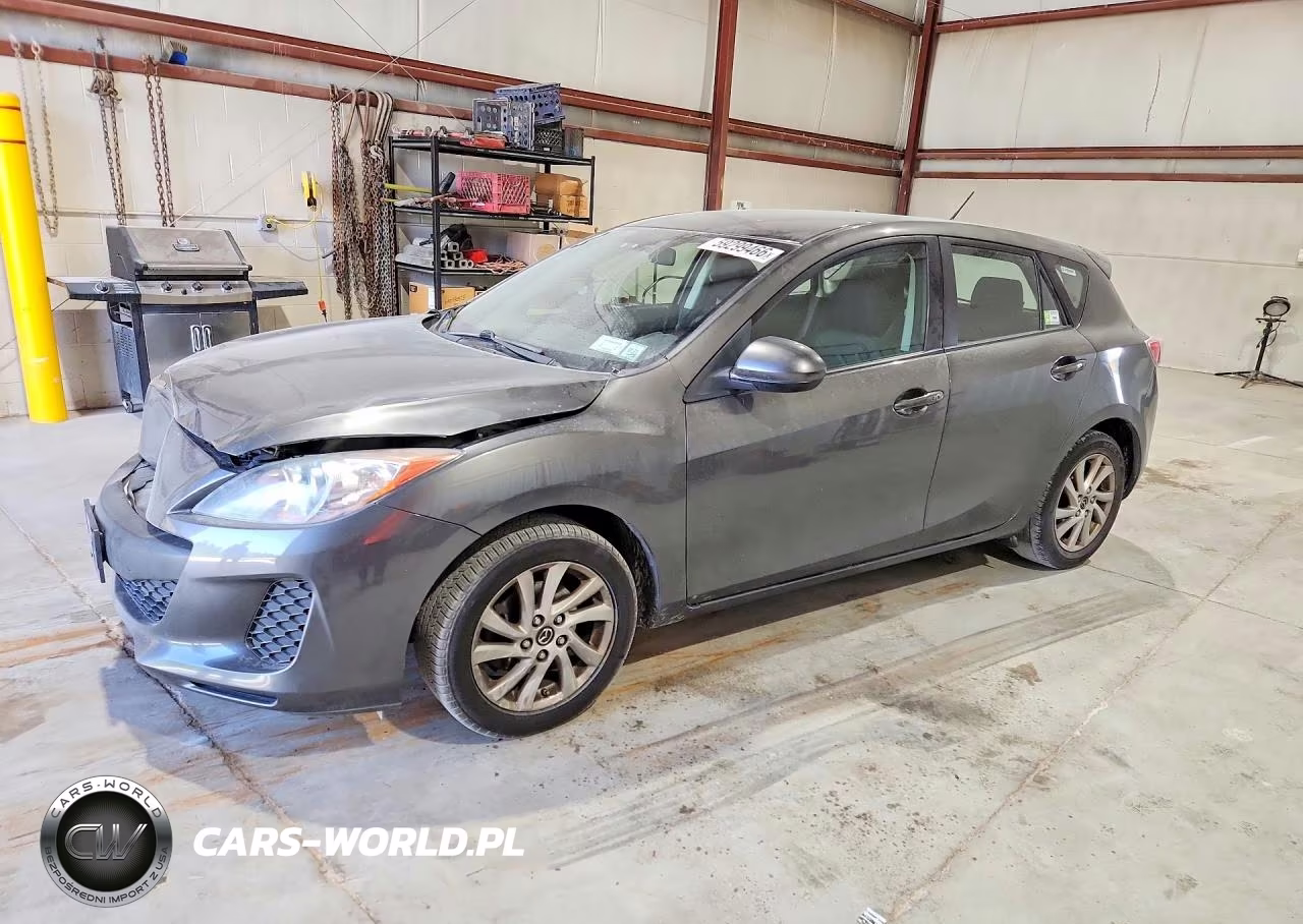2013 Mazda 3 I