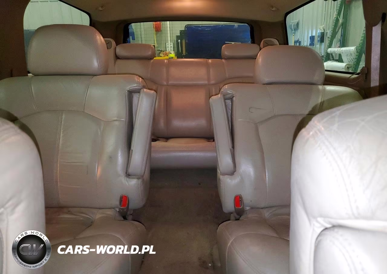 2001 Chevrolet Suburban K1500 VIN:3GNFK16T71G176897 - 10