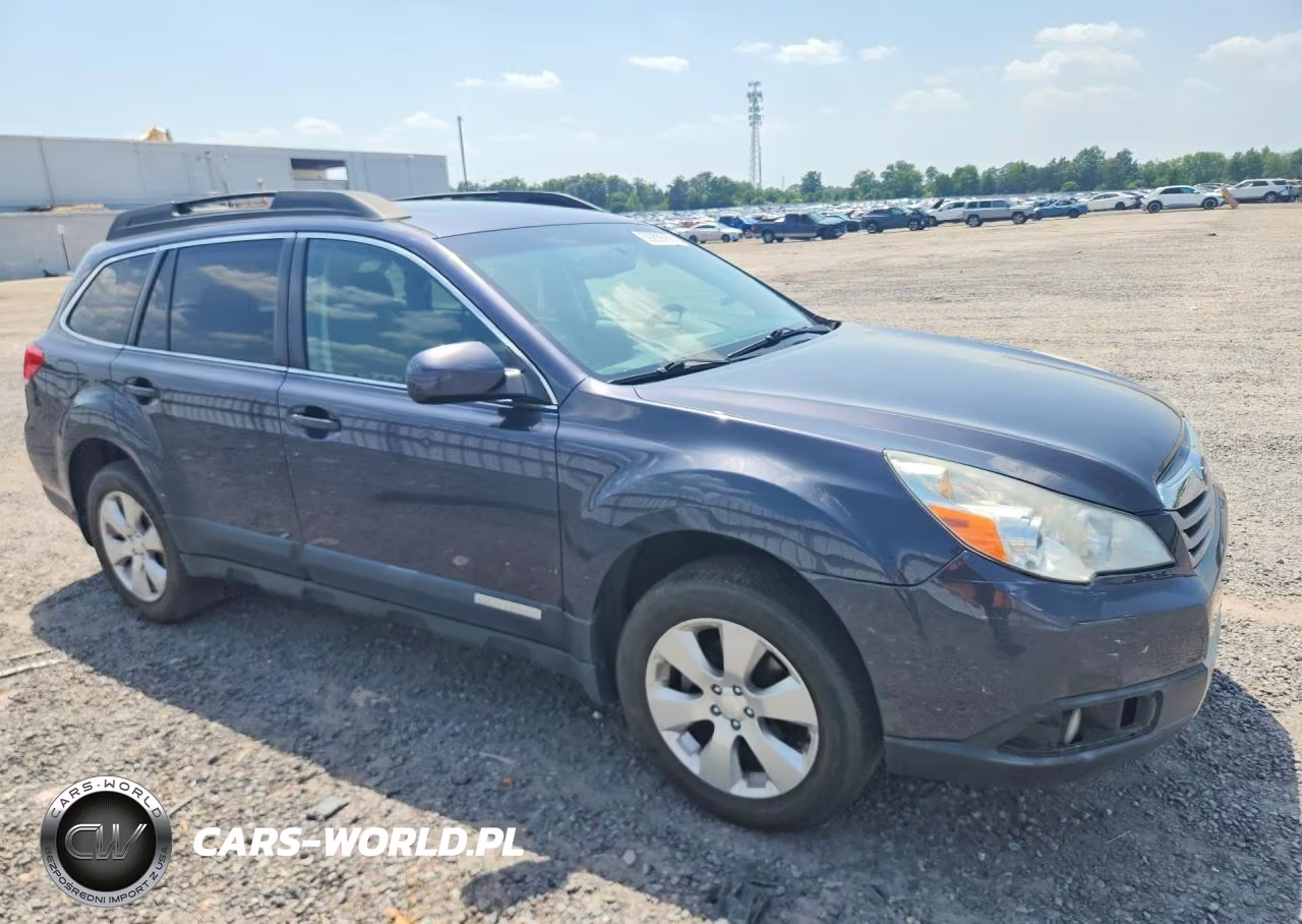 2010 Subaru Outback Manual VIN:4S4BRBKC5A3369062 - 4