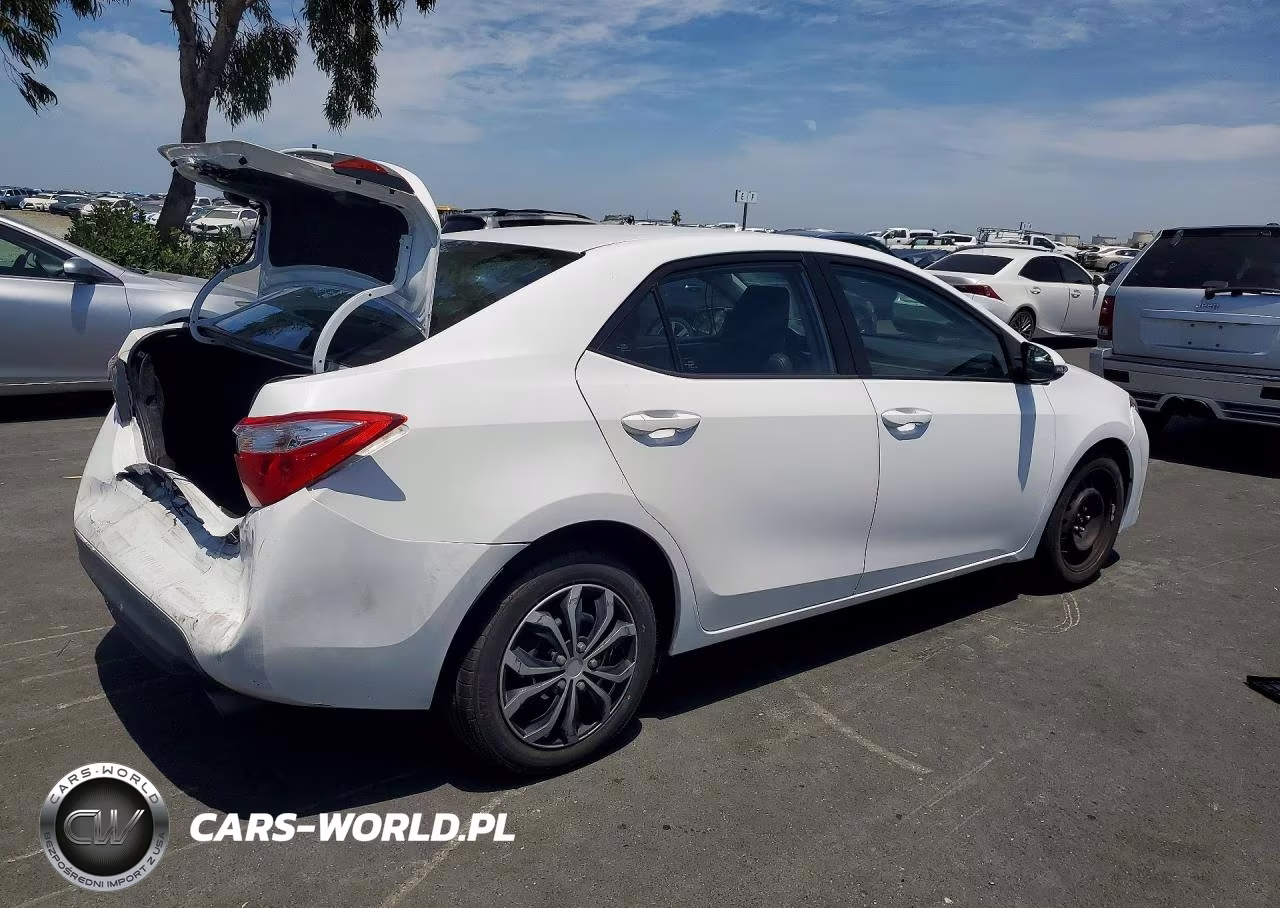 2015 Toyota Corolla S VIN:5YFBURHE1FP318287 - 3