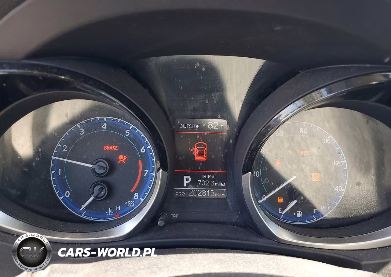 2015 Toyota Corolla S VIN:5YFBURHE1FP318287 - 9