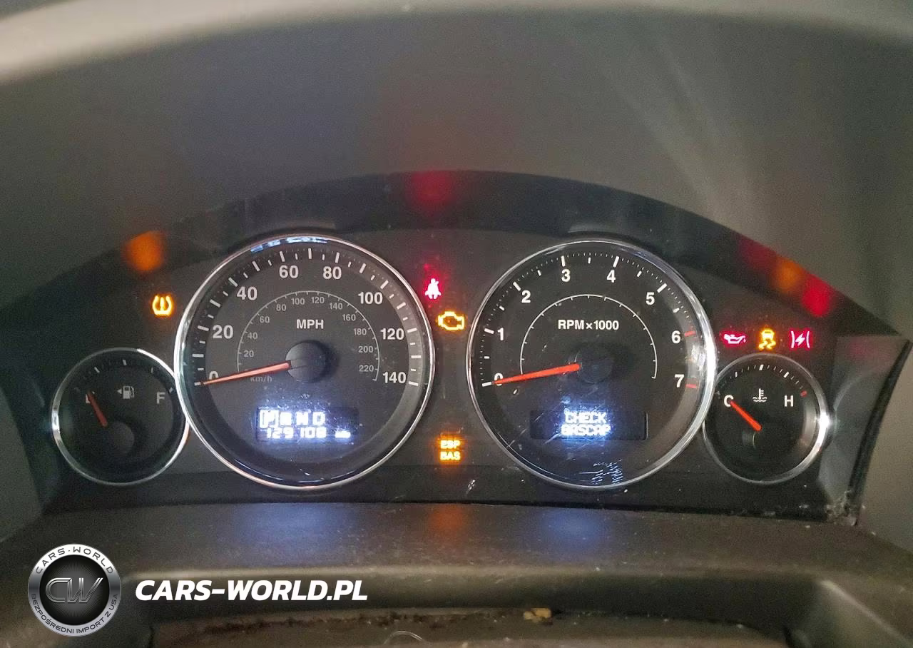 2008 Jeep Commander Sport VIN:1J8HG48KX8C140930 - 9