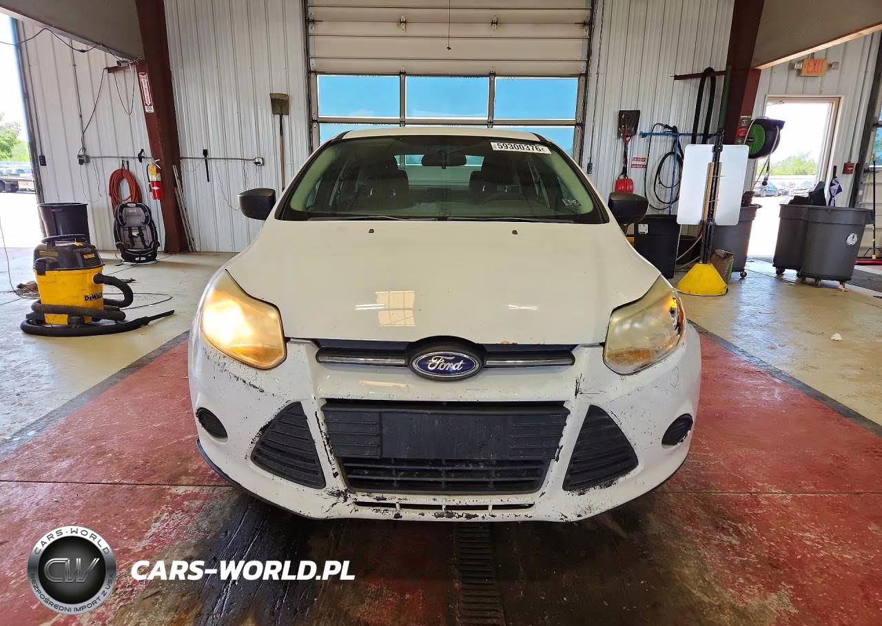 2014 Ford Focus S VIN:1FADP3E21EL238816 - 5