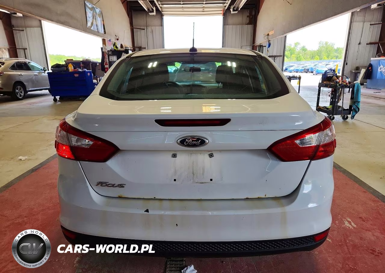 2014 Ford Focus S VIN:1FADP3E21EL238816 - 6