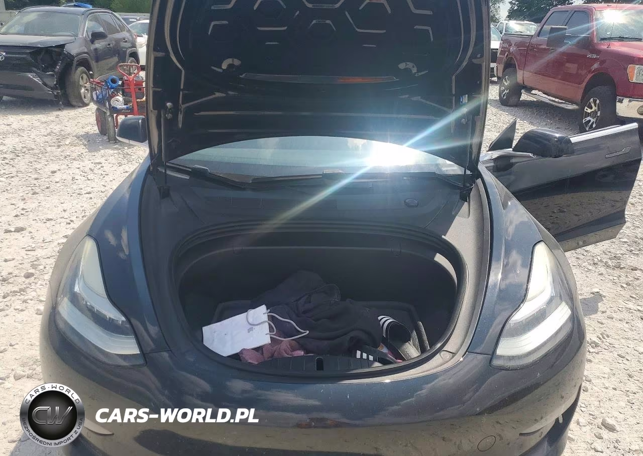 2019 Tesla Model 3 VIN:5YJ3E1EB0KF208804 - 11
