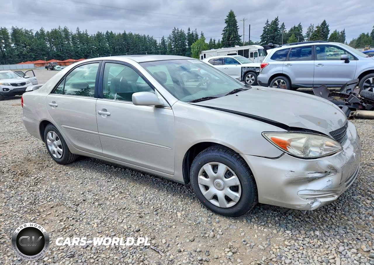 2003 Toyota Camry Le VIN:4T1BE32K63U747847 - 4