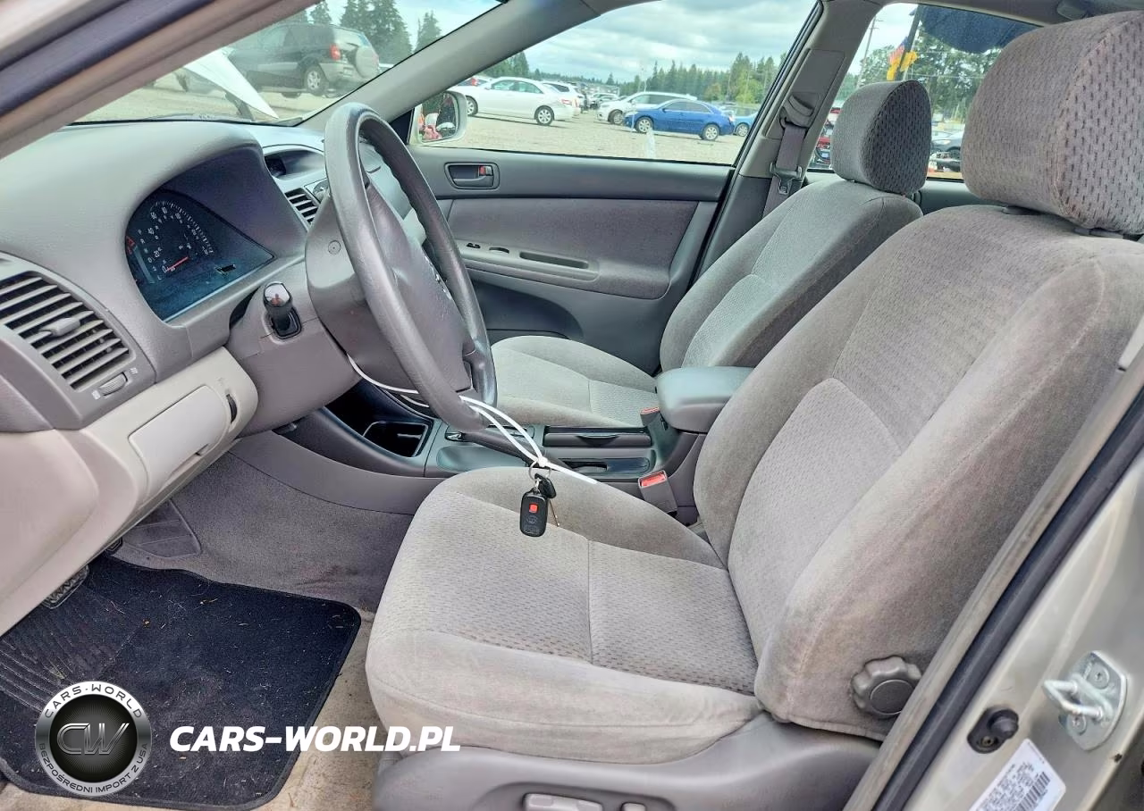 2003 Toyota Camry Le VIN:4T1BE32K63U747847 - 7