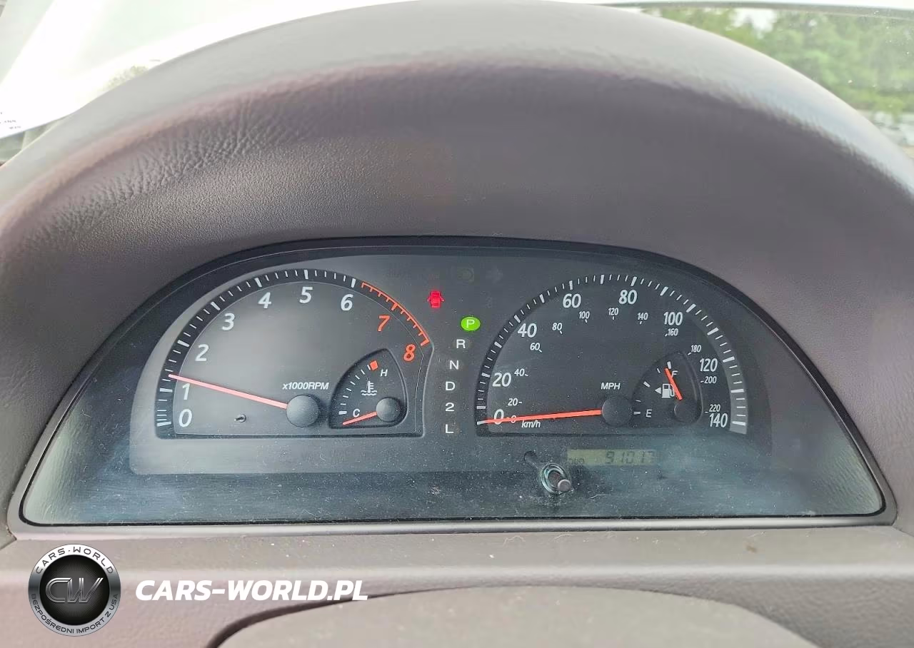 2003 Toyota Camry Le VIN:4T1BE32K63U747847 - 9