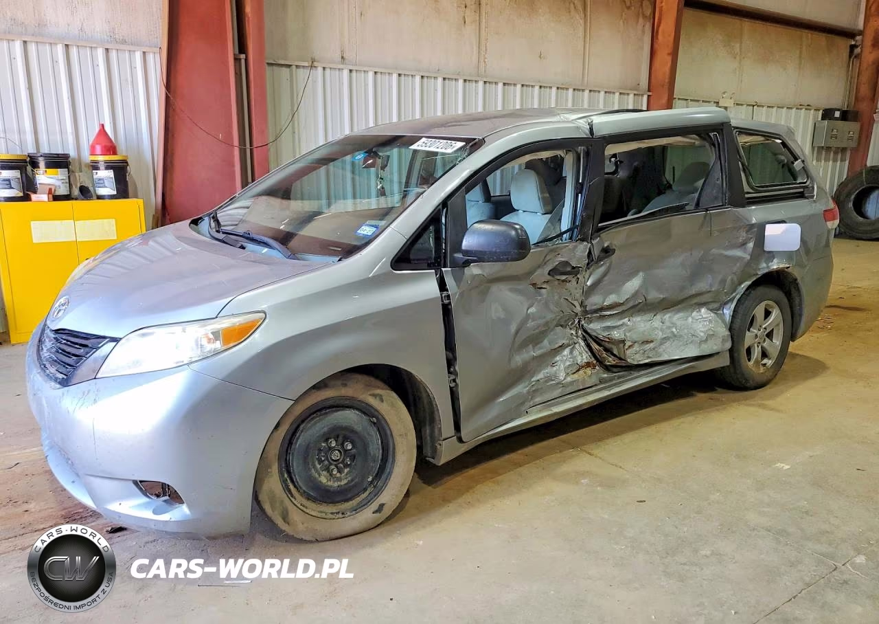 2011 Toyota Sienna Base 7-Passenger