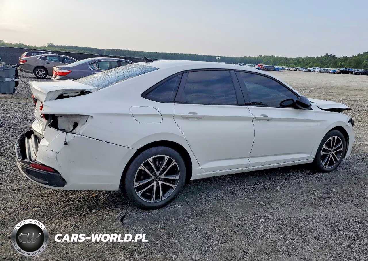 2024 Volkswagen Jetta Sport VIN:3VWBM7BUXRM078993 - 3