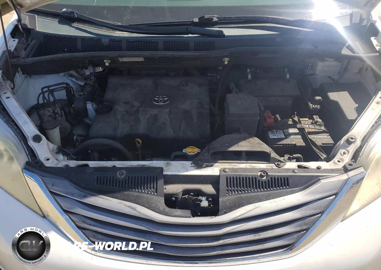 2011 Toyota Sienna Xle 8-Passenger VIN:5TDYK3DC6BS012799 - 12