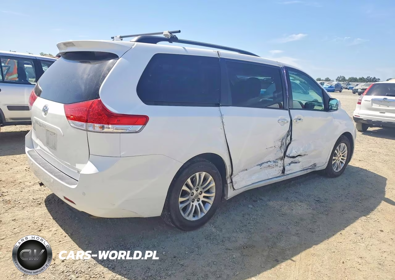 2011 Toyota Sienna Xle 8-Passenger VIN:5TDYK3DC6BS012799 - 3