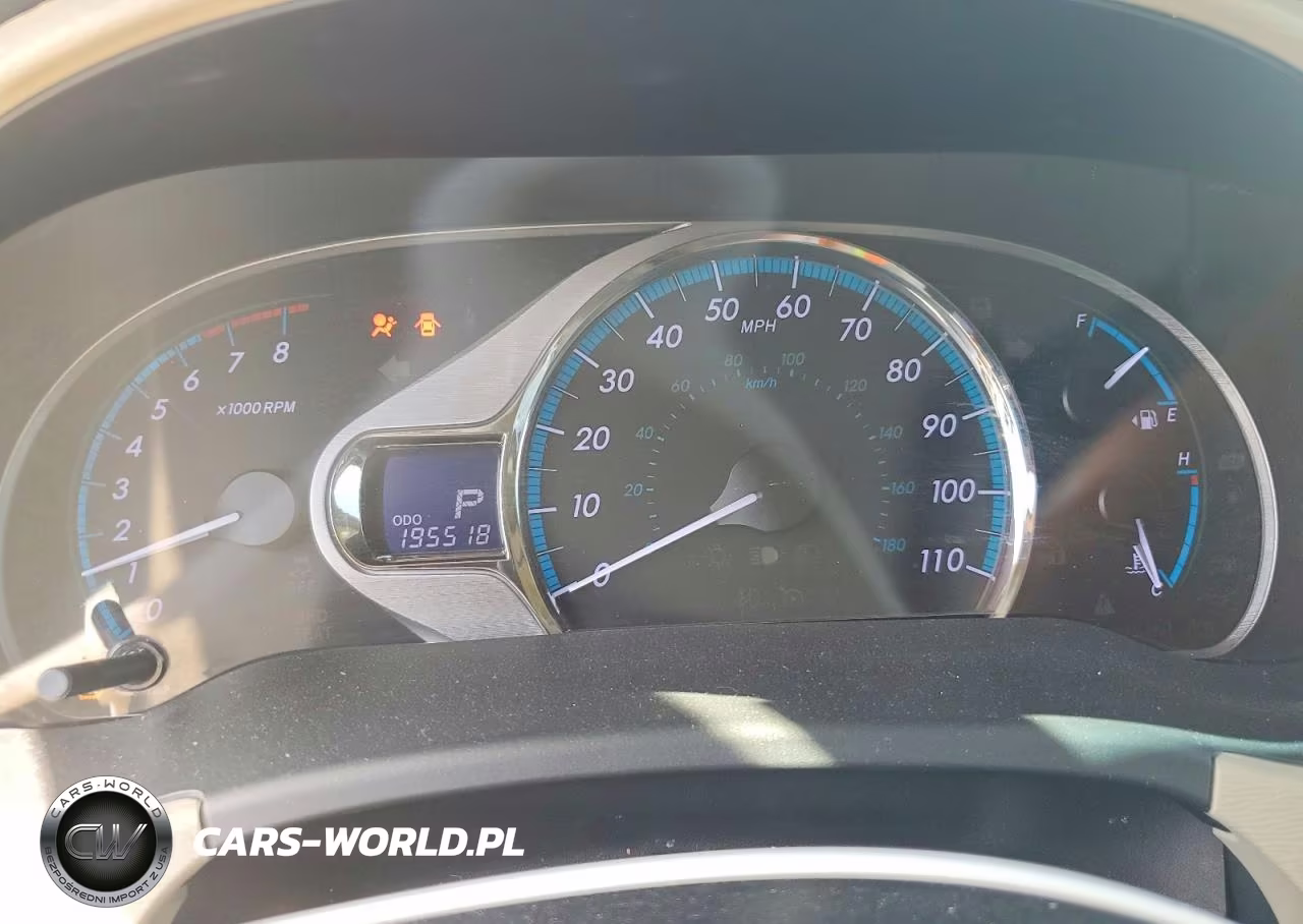 2011 Toyota Sienna Xle 8-Passenger VIN:5TDYK3DC6BS012799 - 9