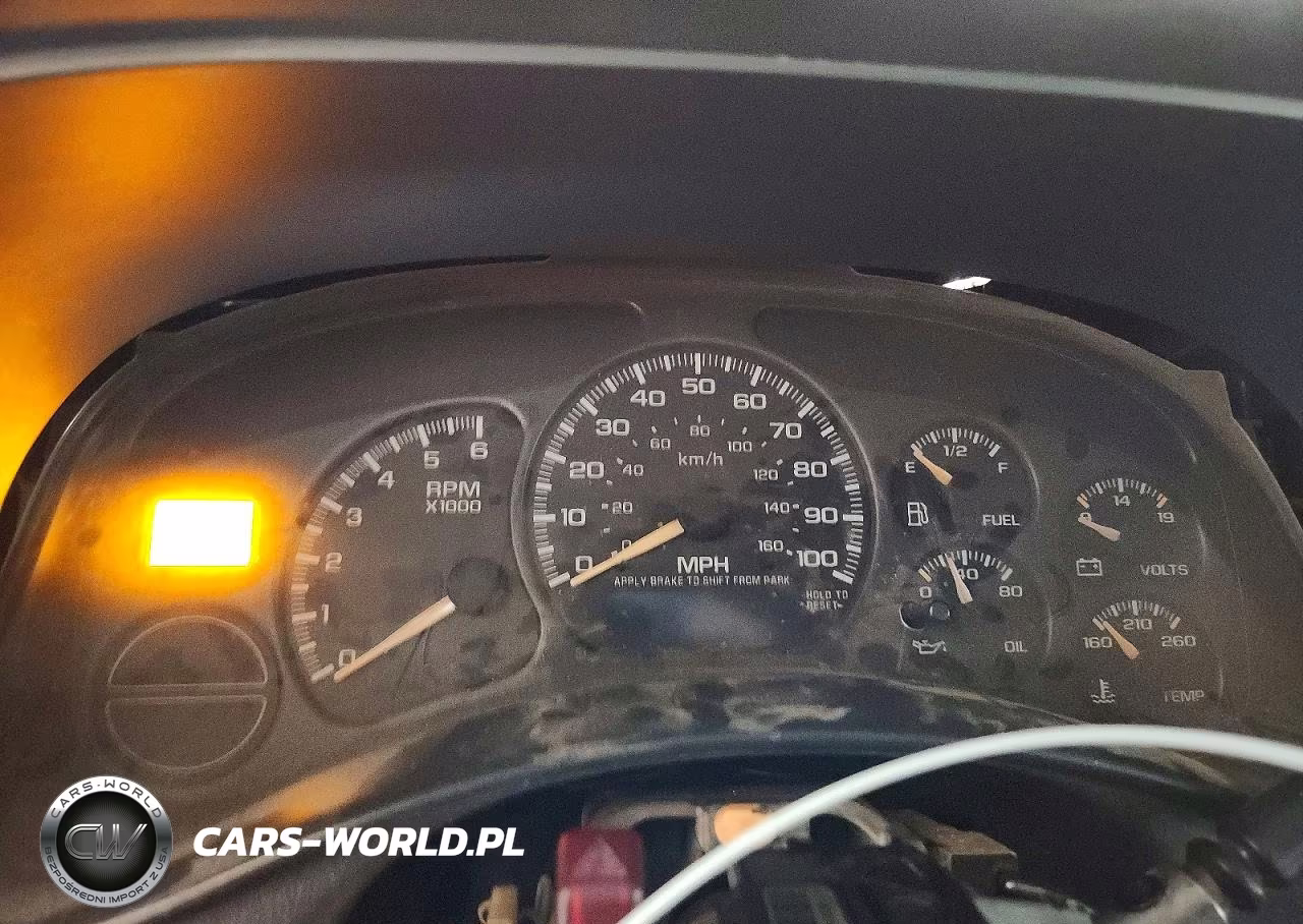 2002 Chevrolet Tahoe C1500 VIN:1GNEC13Z92R227044 - 9