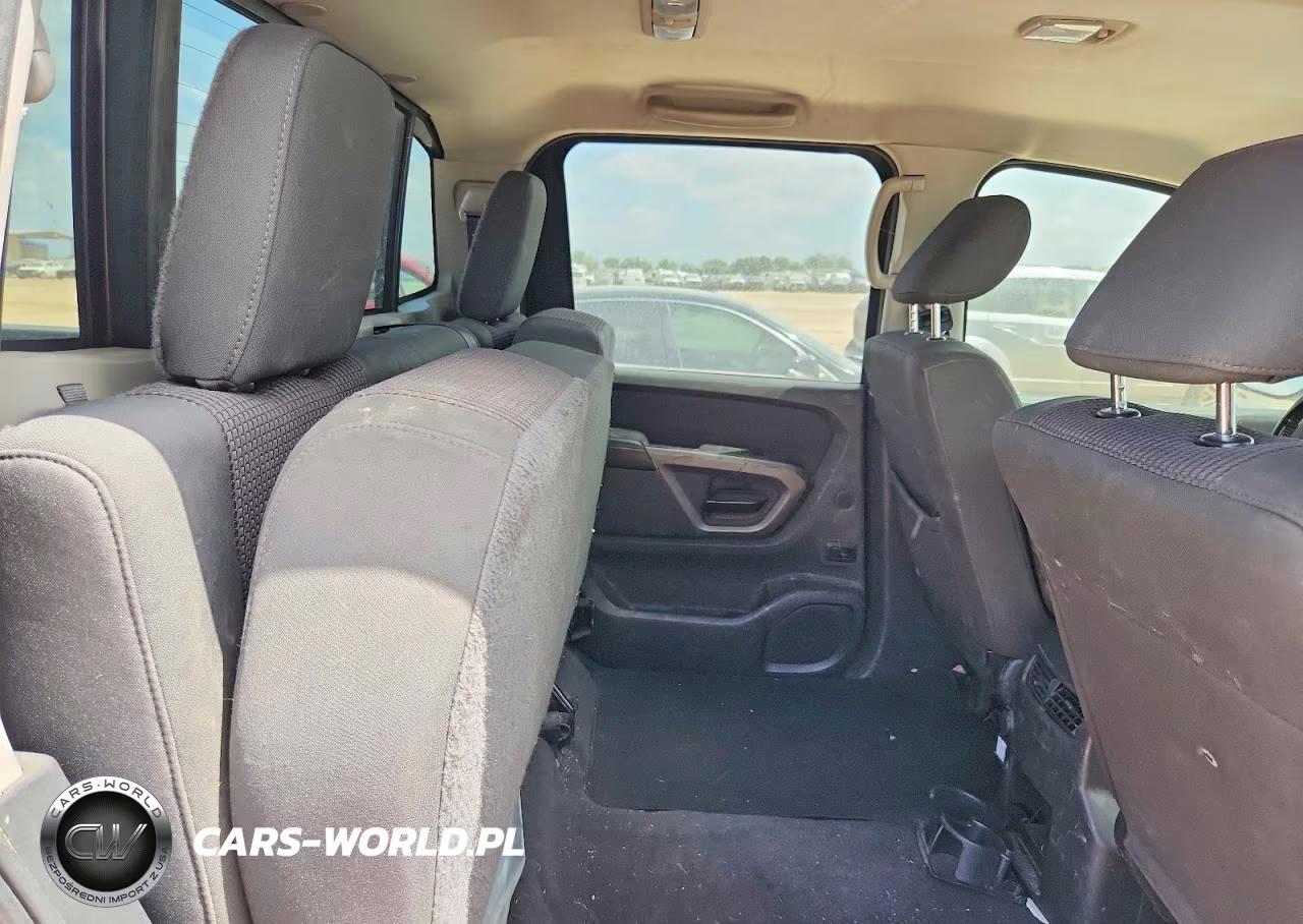 2015 Nissan Titan Sv VIN:1N6BA0ED1FN506074 - 10