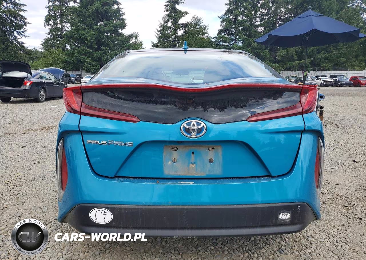 2018 Toyota Prius Prime Premium VIN:JTDKARFP8J3077018 - 6