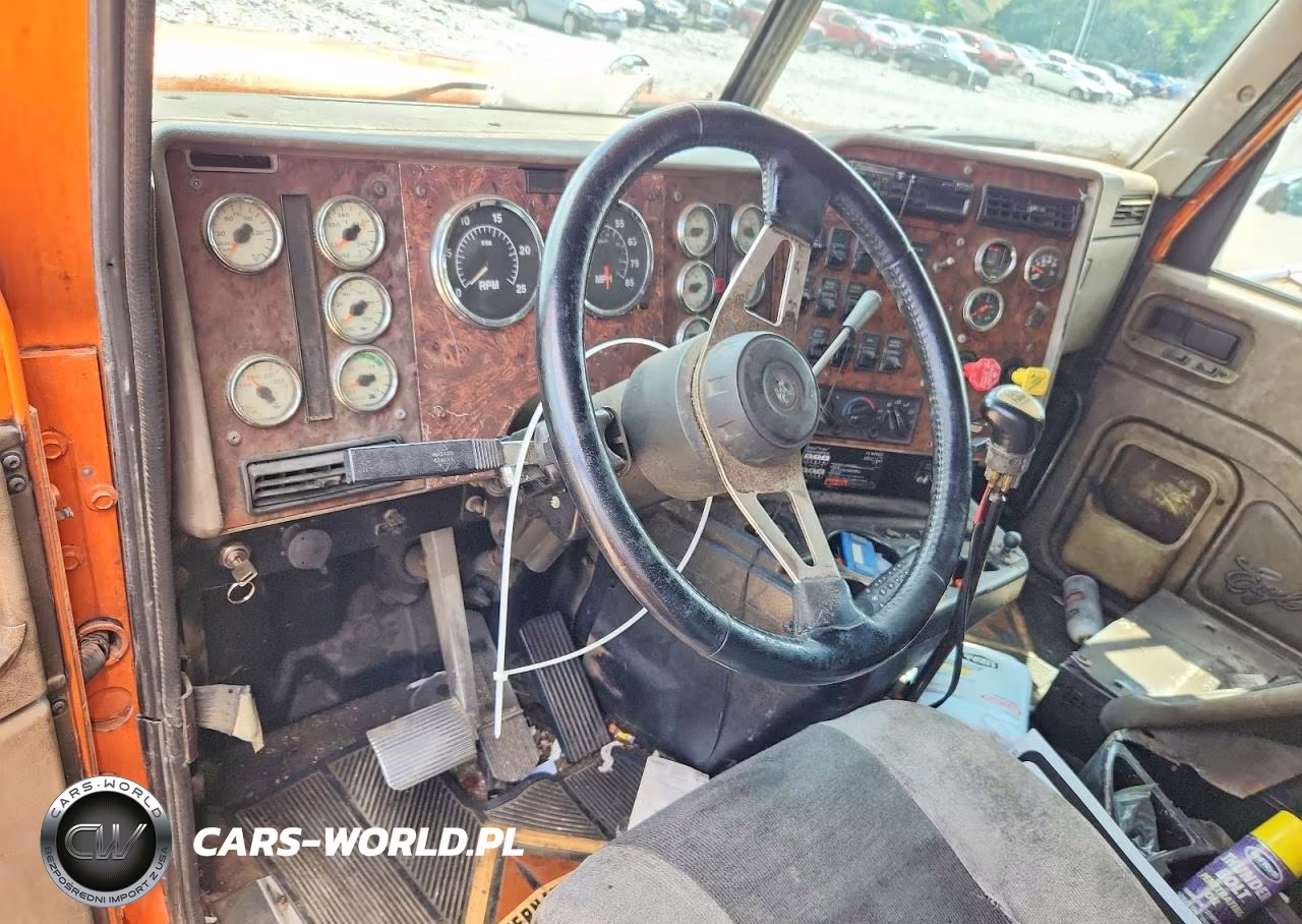 2006 International 9900 9900Ix VIN:2HSCKAPR06C295207 - 8