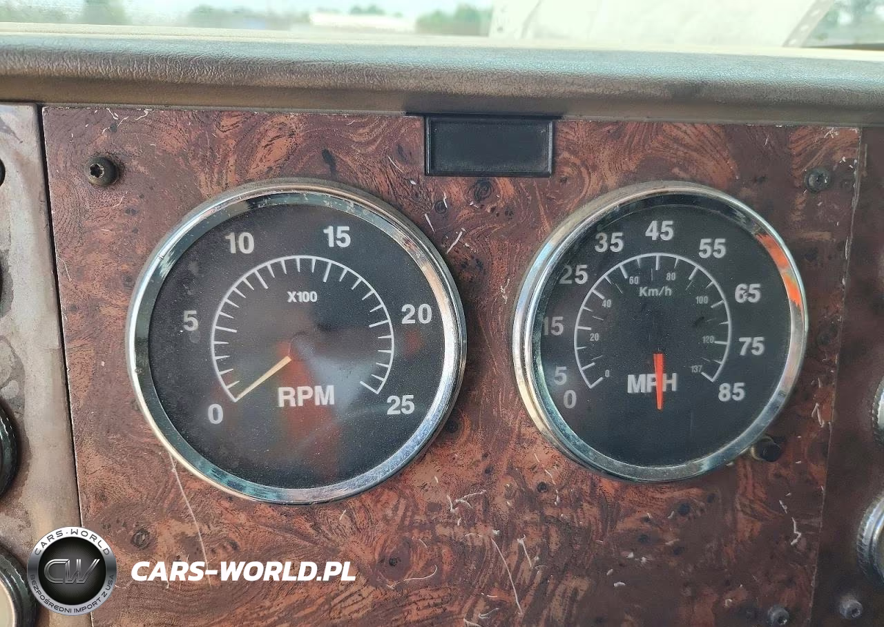 2006 International 9900 9900Ix VIN:2HSCKAPR06C295207 - 9