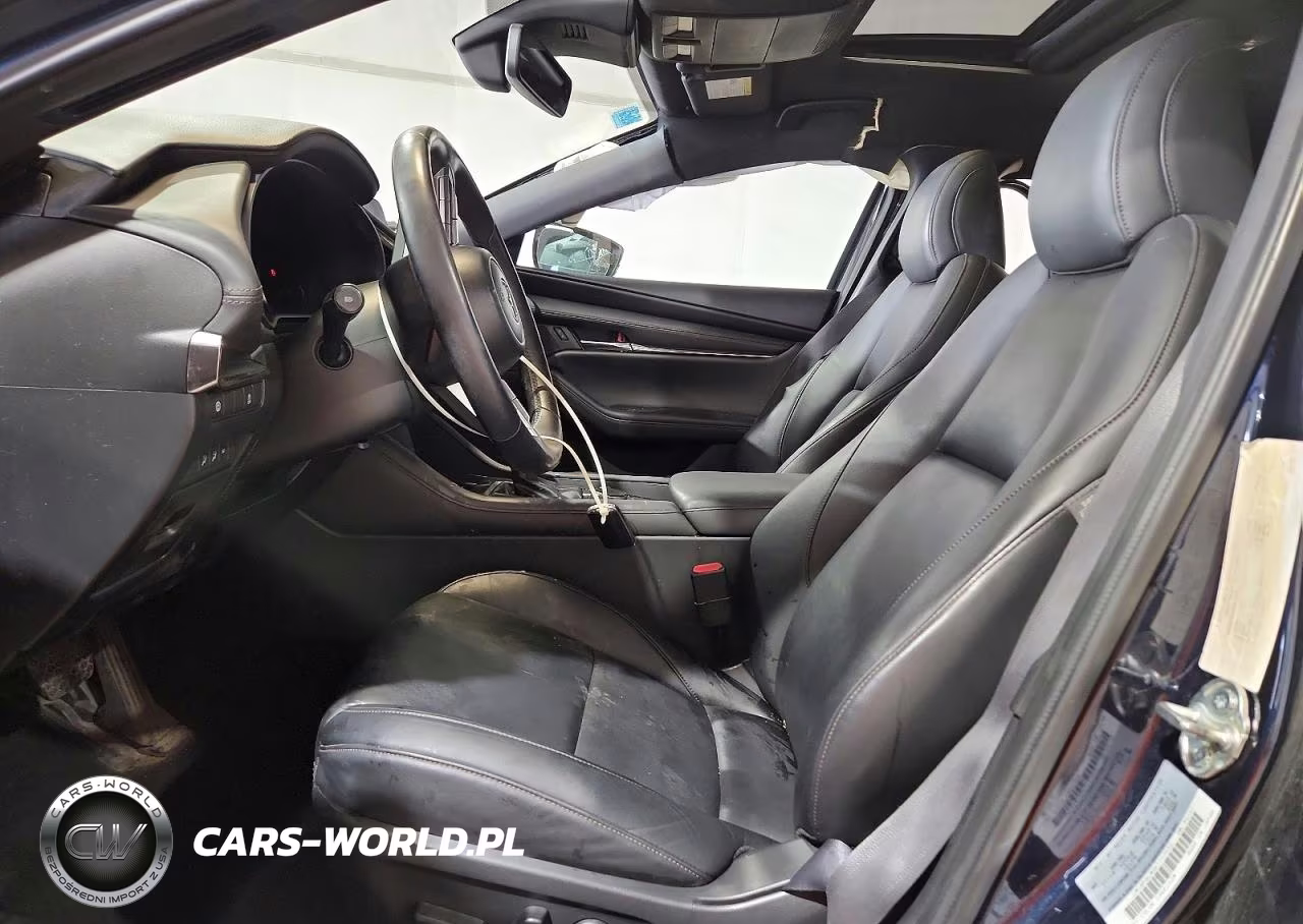 2019 Mazda 3 Preferred Plus VIN:JM1BPALM0K1117552 - 7