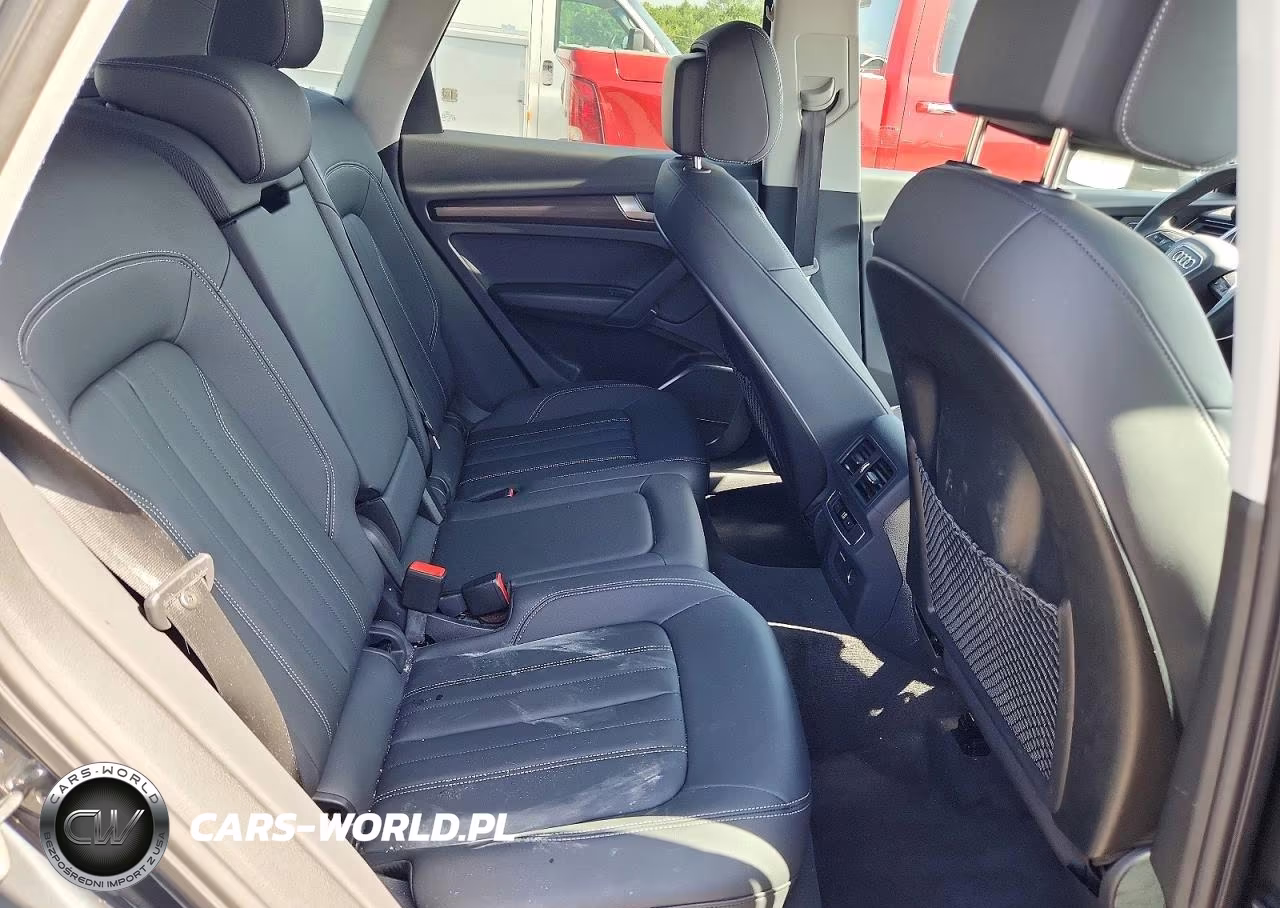 2024 Audi Q5 Premium 40 VIN:WA1ABAFY1R2053612 - 11