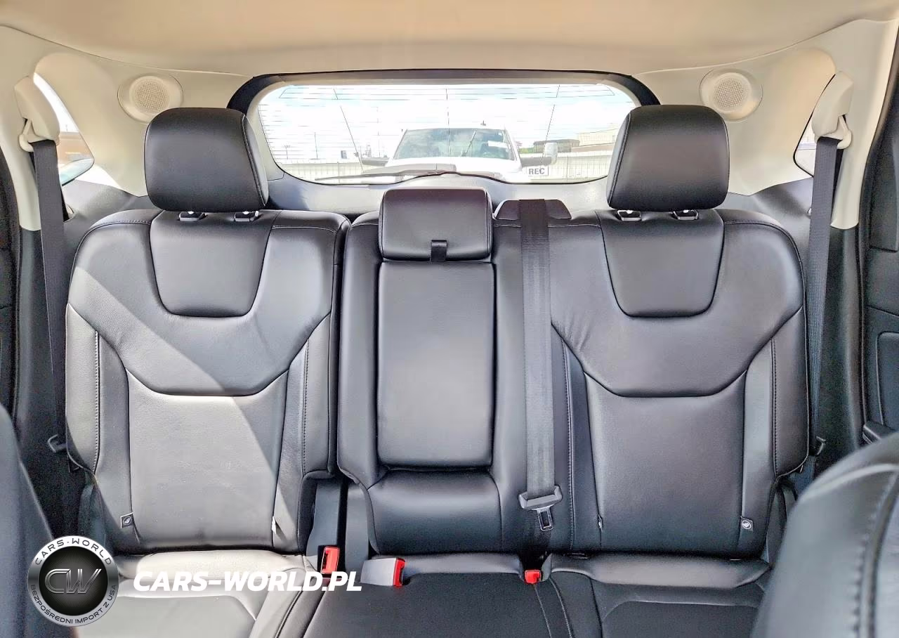 2019 Ford Edge Titanium VIN:2FMPK4K9XKBC02837 - 10