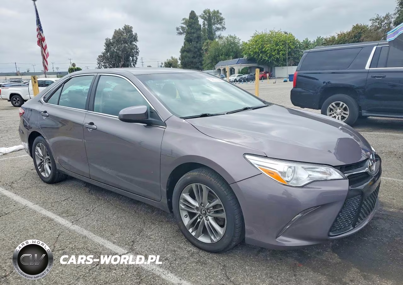 2016 Toyota Camry Se VIN:4T1BF1FK8GU576634 - 4