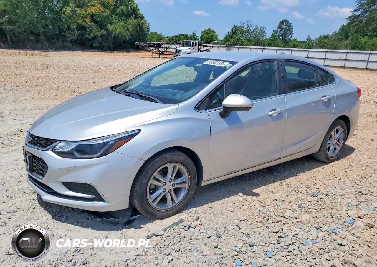 2017 Chevrolet Cruze Lt Auto – zdjęcie 1 z 12