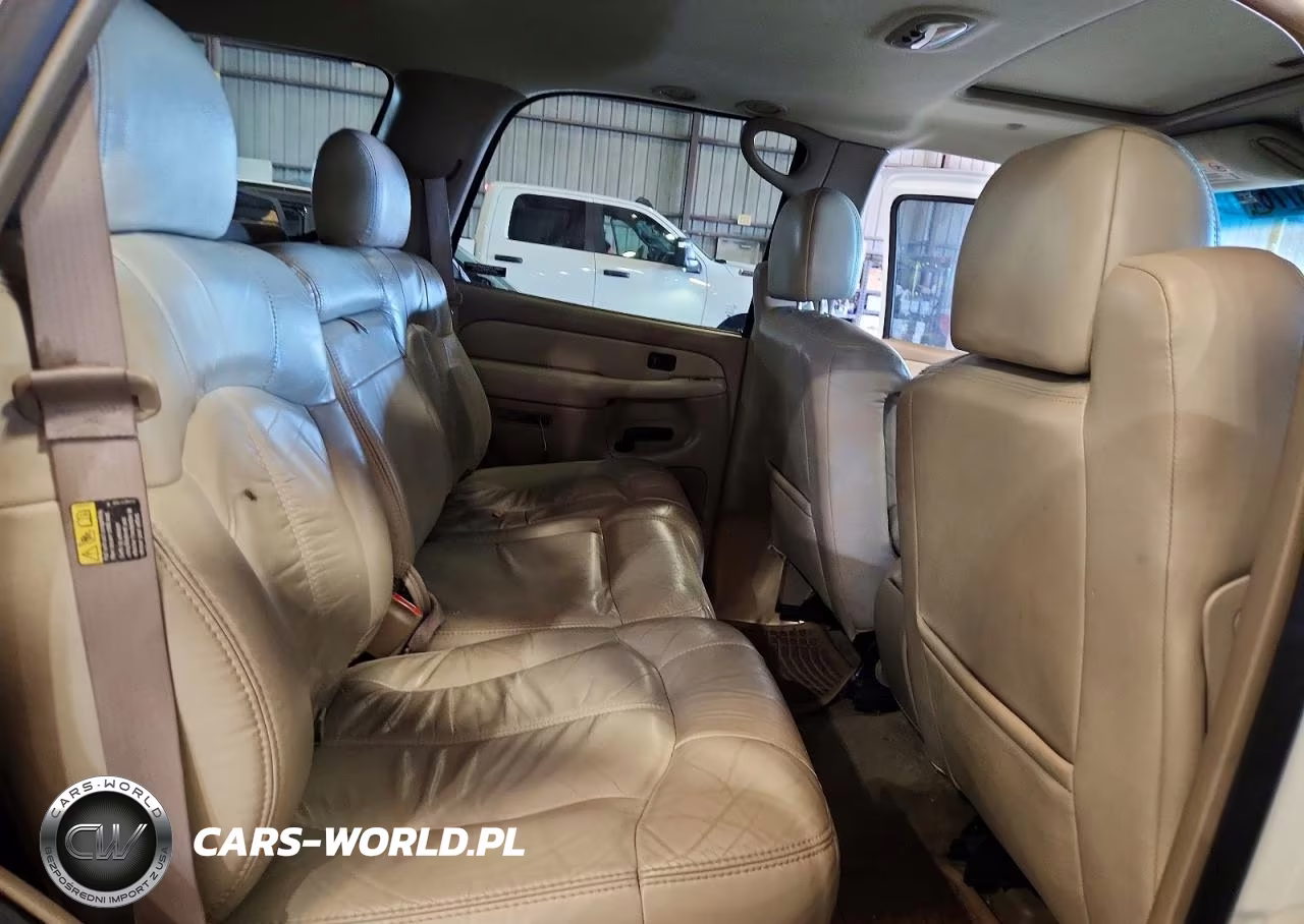 2002 Chevrolet Tahoe C1500 VIN:1GNEC13TX2R252210 - 11