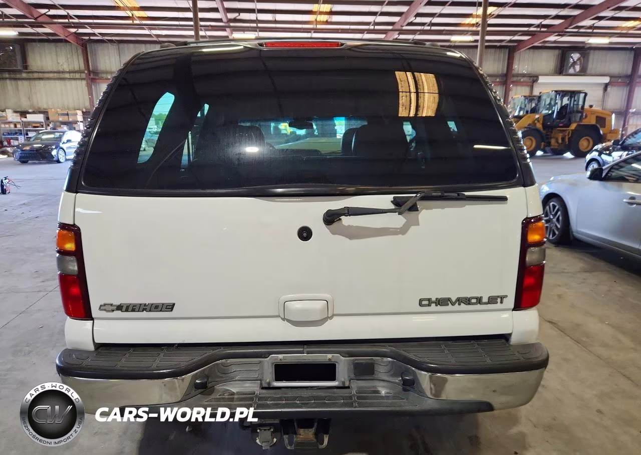 2002 Chevrolet Tahoe C1500 VIN:1GNEC13TX2R252210 - 6