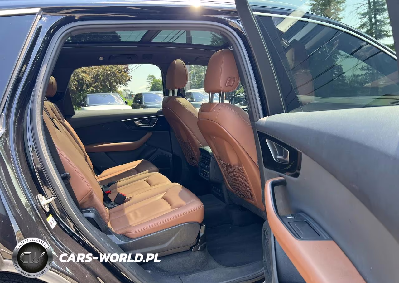 2021 Audi Q7 Premium Plus VIN:WA1LXAF71MD016381 - 6