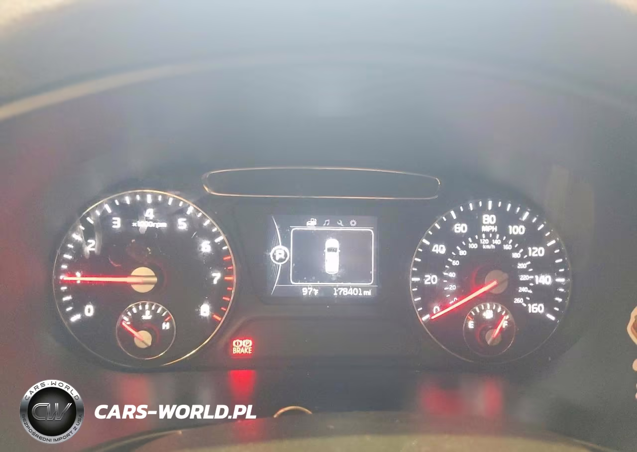 2018 Kia Sorento Lx VIN:5XYPG4A39JG413492 - 9