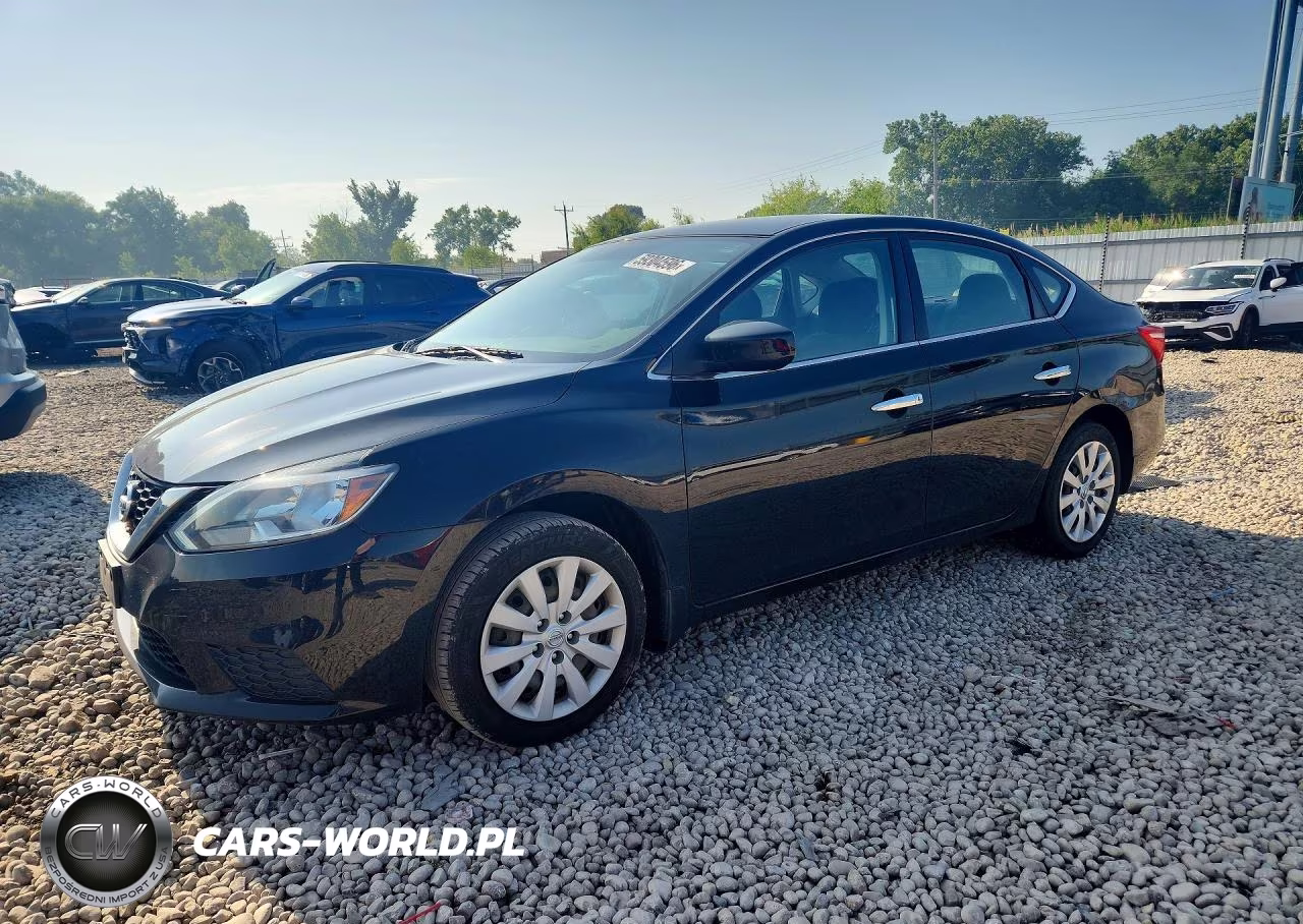 2017 Nissan Sentra S – zdjęcie 1 z 12