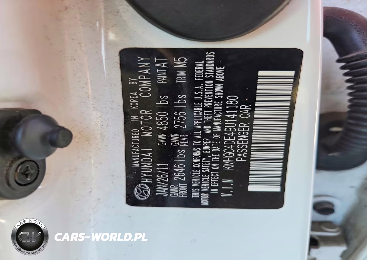 2011 Hyundai Genesis 3.8L VIN:KMHGC4DE4BU141180 - 12