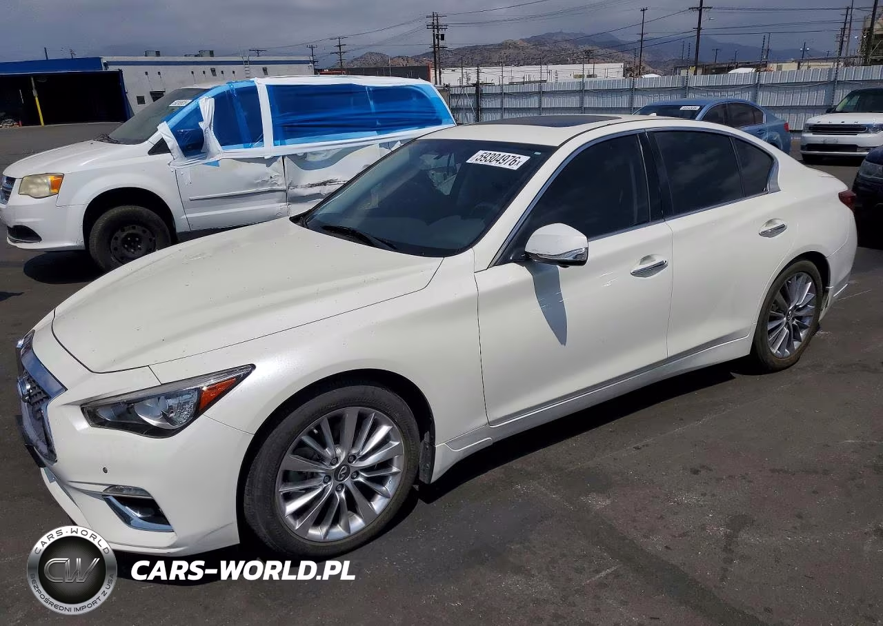 2021 Infiniti Q50 – zdjęcie 1 z 12