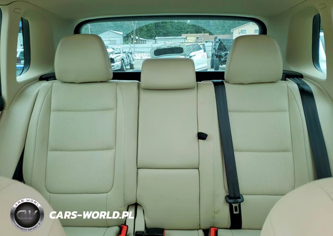 2012 Volkswagen Tiguan S VIN:WVGBV7AX8CW581906 - 10