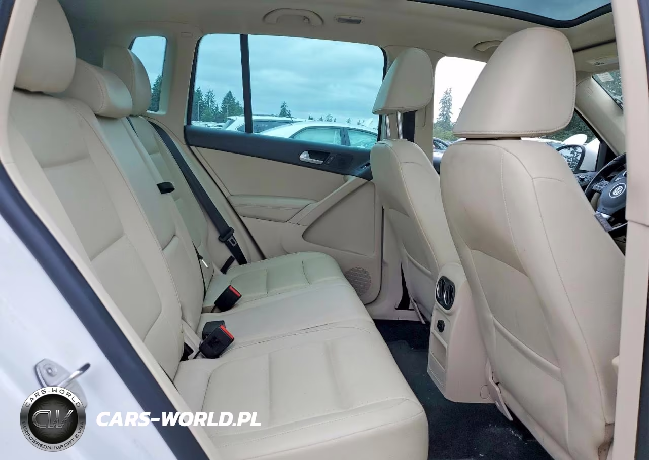 2012 Volkswagen Tiguan S VIN:WVGBV7AX8CW581906 - 11
