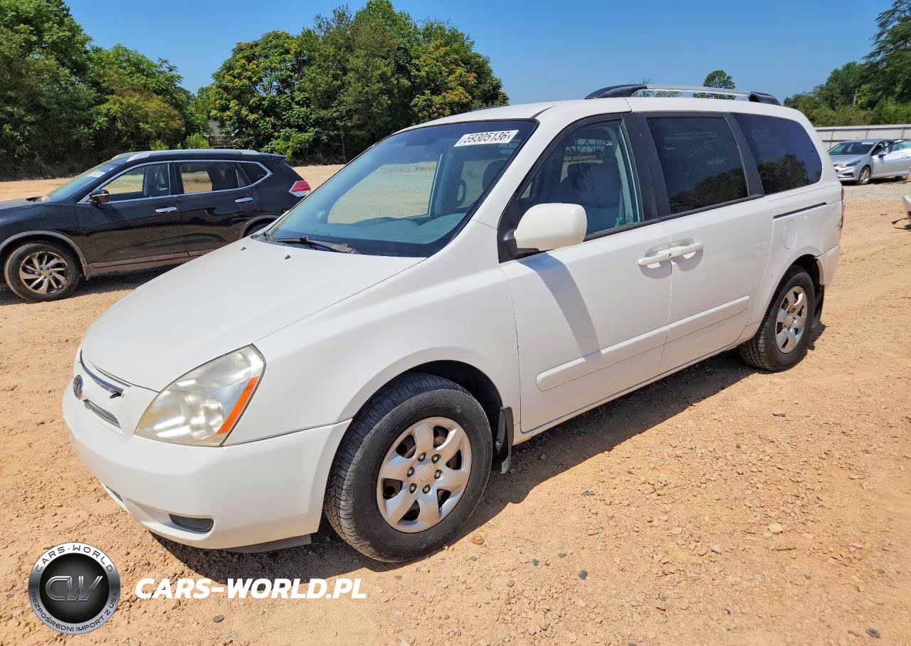 2009 Kia Sedona Lx