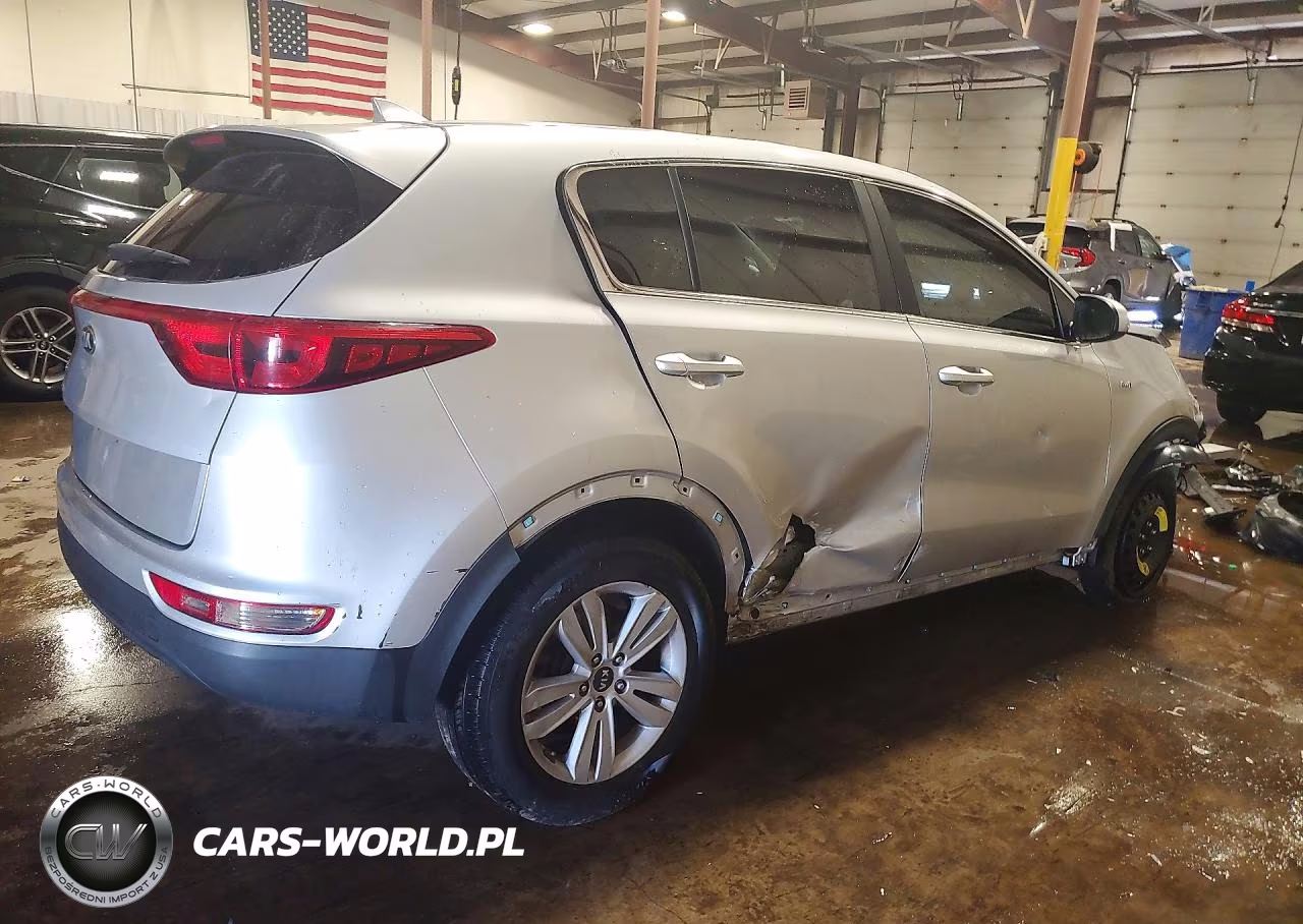 2017 Kia Sportage Lx VIN:KNDPMCAC2H7298986 - 3