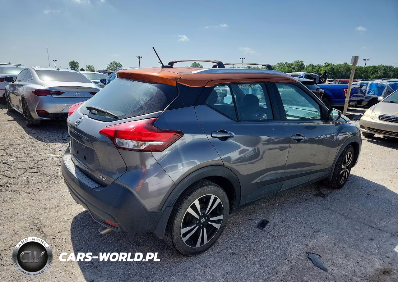 2019 Nissan Kicks Sv VIN:3N1CP5CUXKL568673 - 3