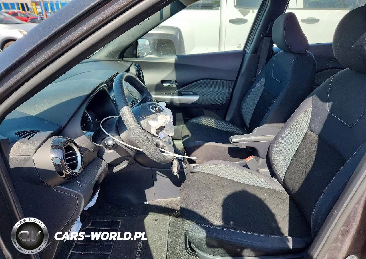 2019 Nissan Kicks Sv VIN:3N1CP5CUXKL568673 - 7