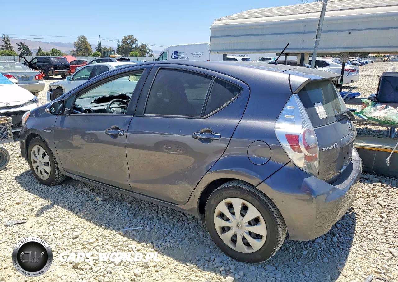 2013 Toyota Prius C One VIN:JTDKDTB38D1534501 - 2