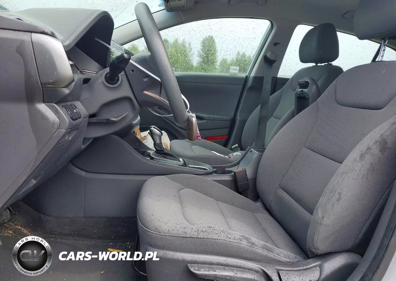 2020 Hyundai Ioniq Blue VIN:KMHC65LC2LU212700 - 7