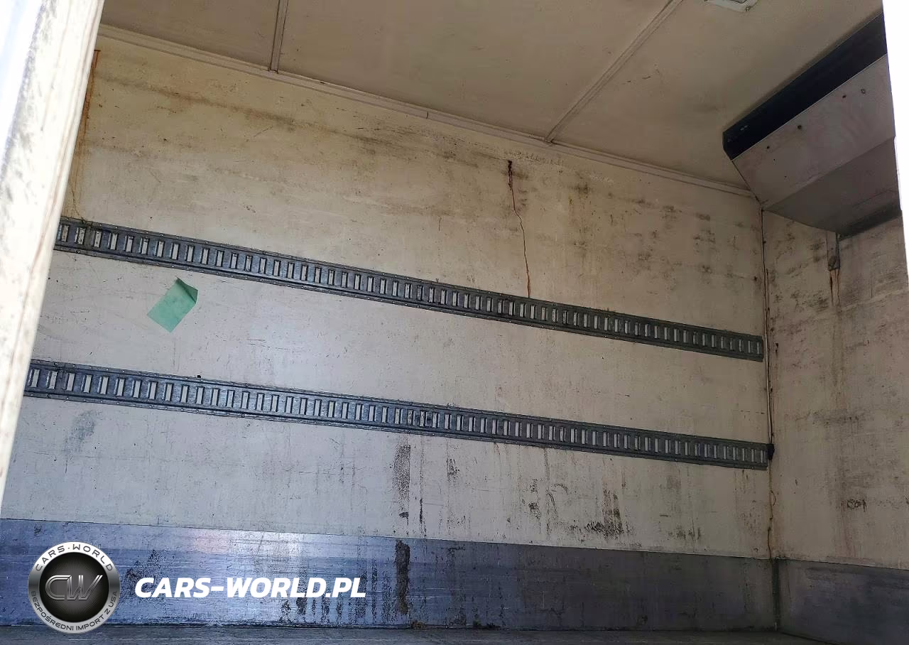 2006 International 4300 Refrigerated Box Truck VIN:1HTMMAAN96H316368 - 10