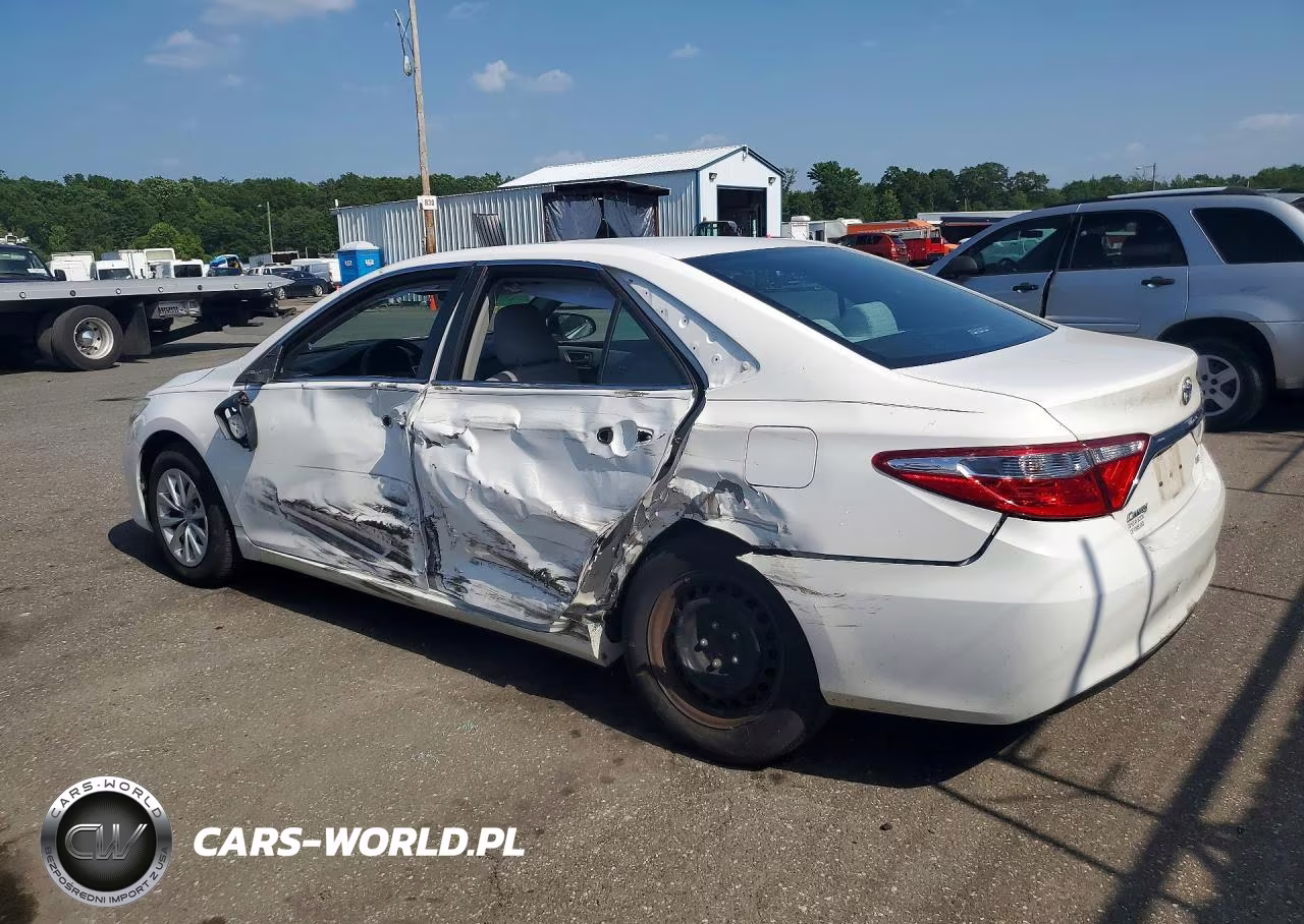 2015 Toyota Camry Le VIN:4T4BF1FK2FR487873 - 2
