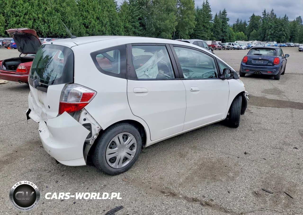2009 Honda Fit VIN:JHMGE88289C001895 - 3